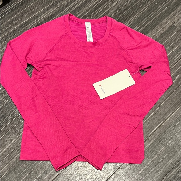 lululemon athletica Tops - Lululemon Swiftly Tech Long Sleeve 2.0 Race